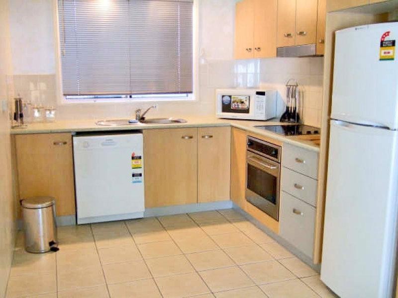 12/108-109 The Strand, North Ward QLD 4810