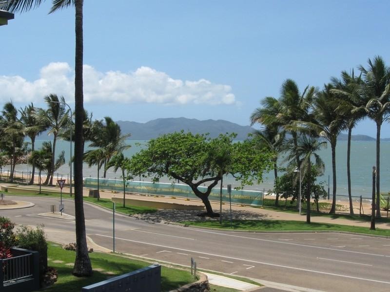 12/108-109 The Strand, North Ward QLD 4810