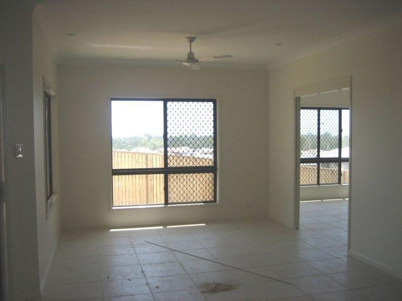 79 Shutehaven Circuit, Bushland Beach QLD 4818