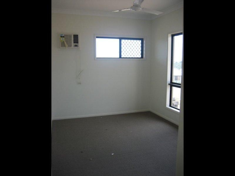 79 Shutehaven Circuit, Bushland Beach QLD 4818