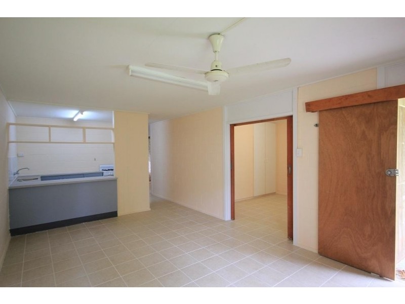 2/6 Snelham Street, Rosslea QLD 4812