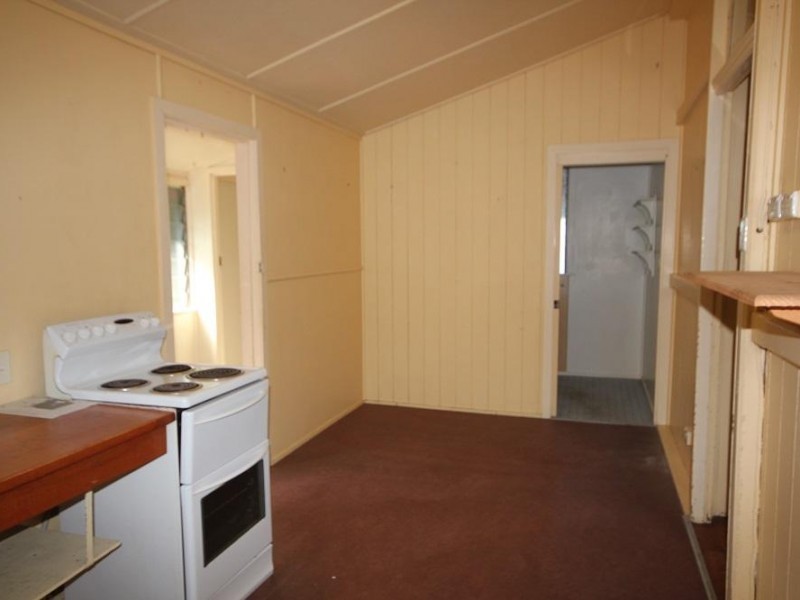 1 Queens Road, Railway Estate QLD 4810