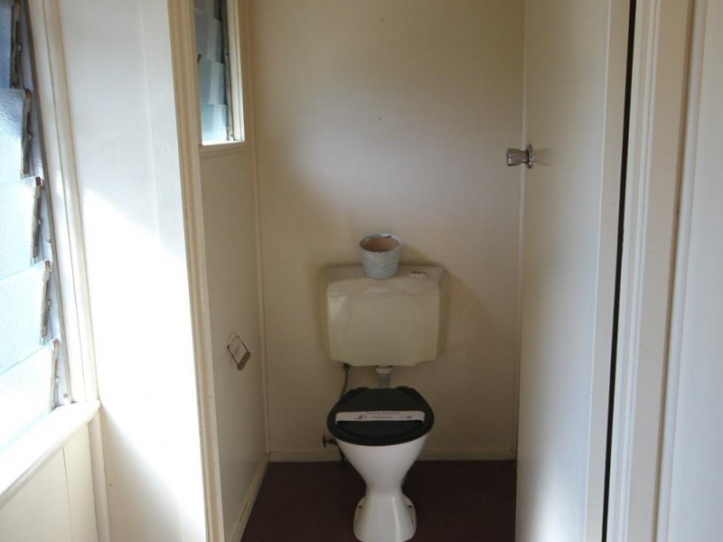 1 Queens Road, Railway Estate QLD 4810