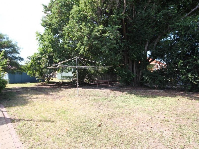 1 Queens Road, Railway Estate QLD 4810