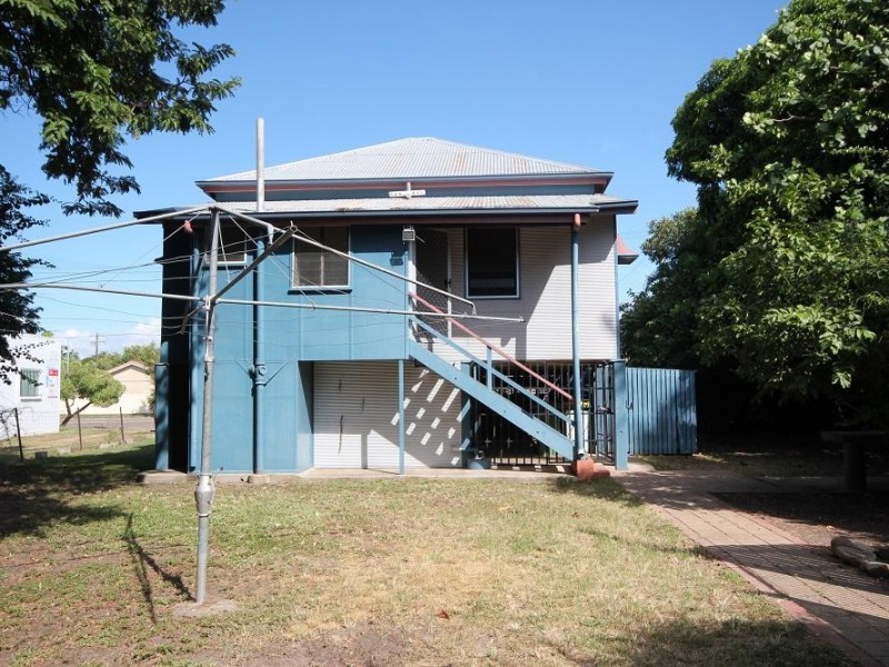1 Queens Road, Railway Estate QLD 4810