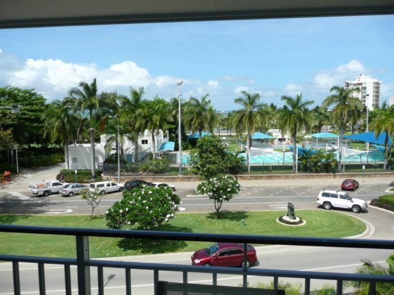 15/33 The Strand, North Ward QLD 4810