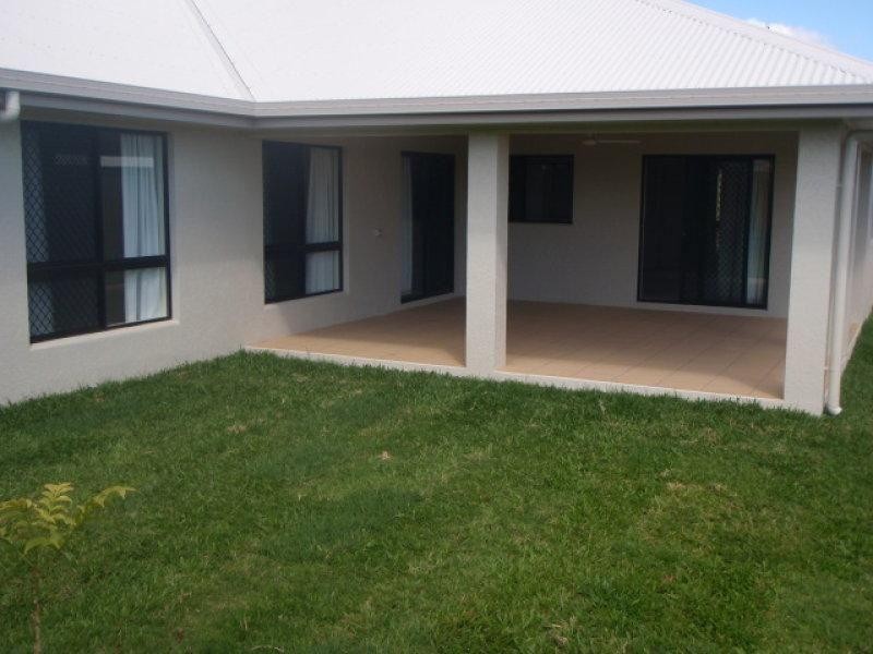 Bushland Beach QLD 4818