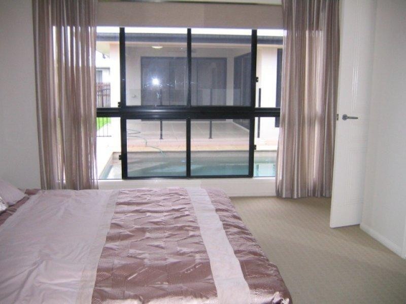 Bohle Plains QLD 4817