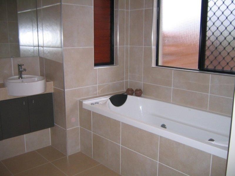 Bohle Plains QLD 4817