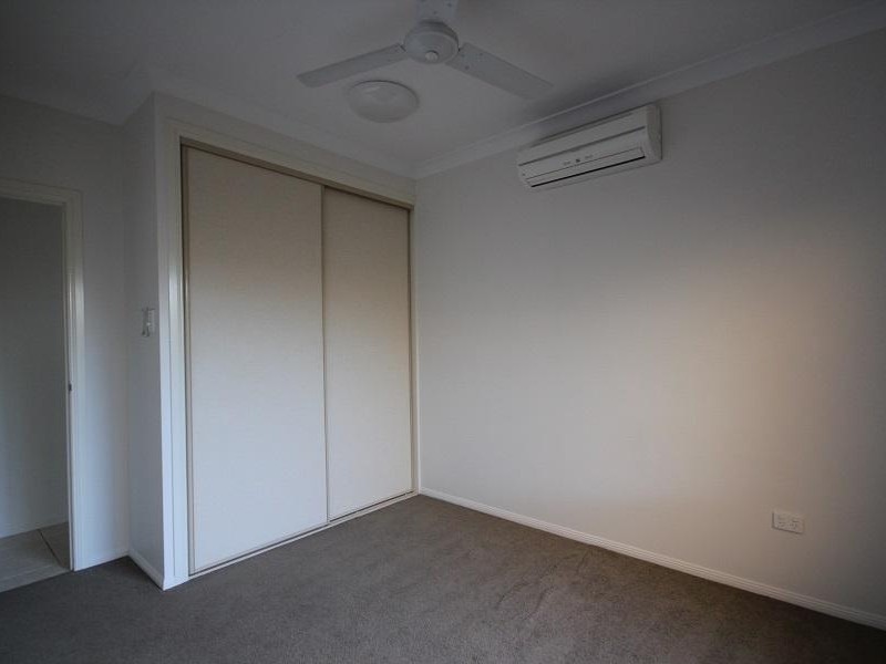 34 Hillock Crescent, Bushland Beach QLD 4818