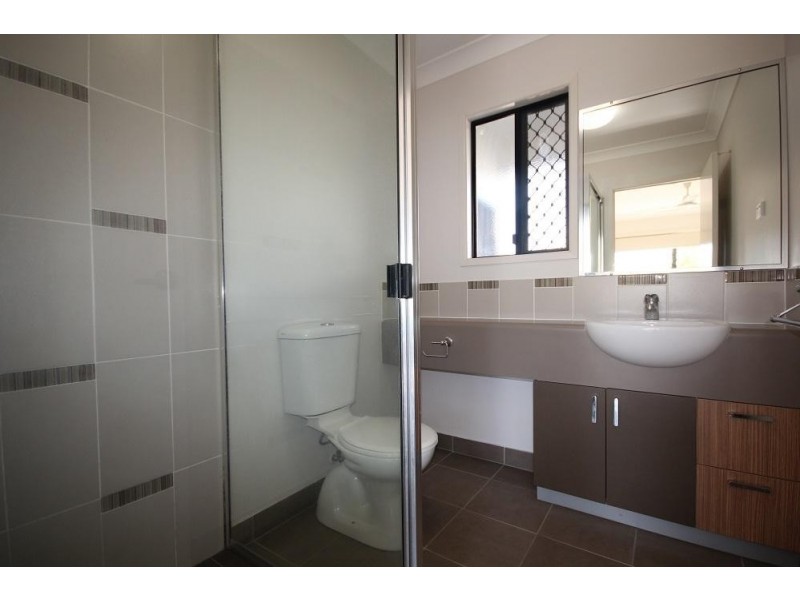 1 Franklin Drive, Mount Louisa QLD 4814