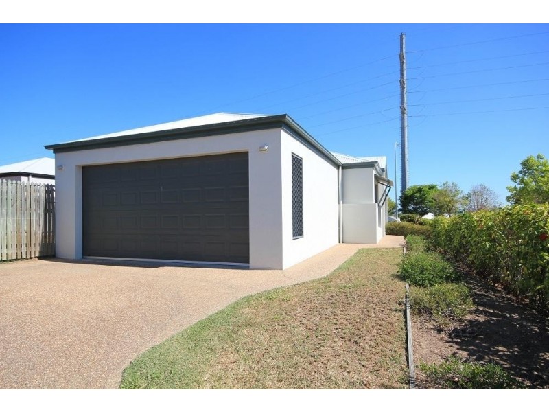 1 Franklin Drive, Mount Louisa QLD 4814