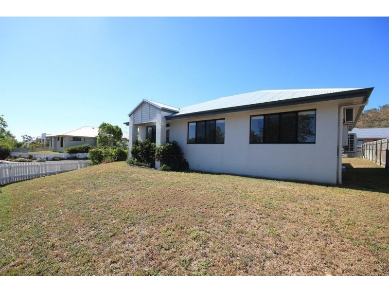 1 Franklin Drive, Mount Louisa QLD 4814