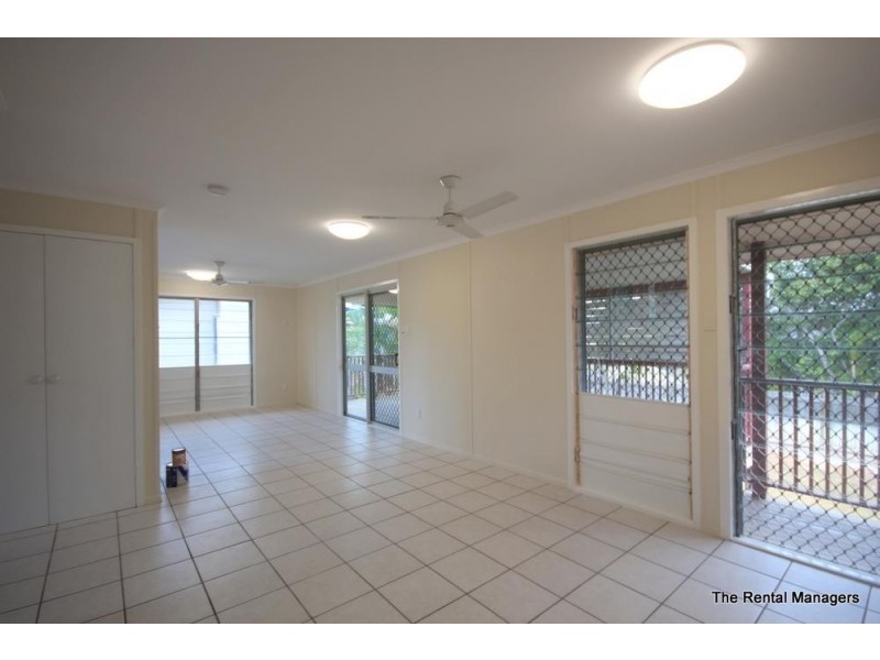 32 Goldsworthy Street, Heatley QLD 4814