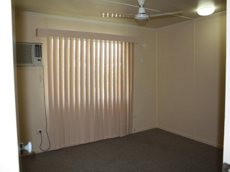 32 Goldsworthy Street, Heatley QLD 4814