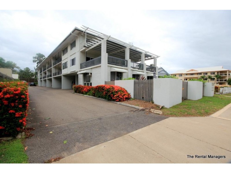 4/98 The Strand, North Ward QLD 4810