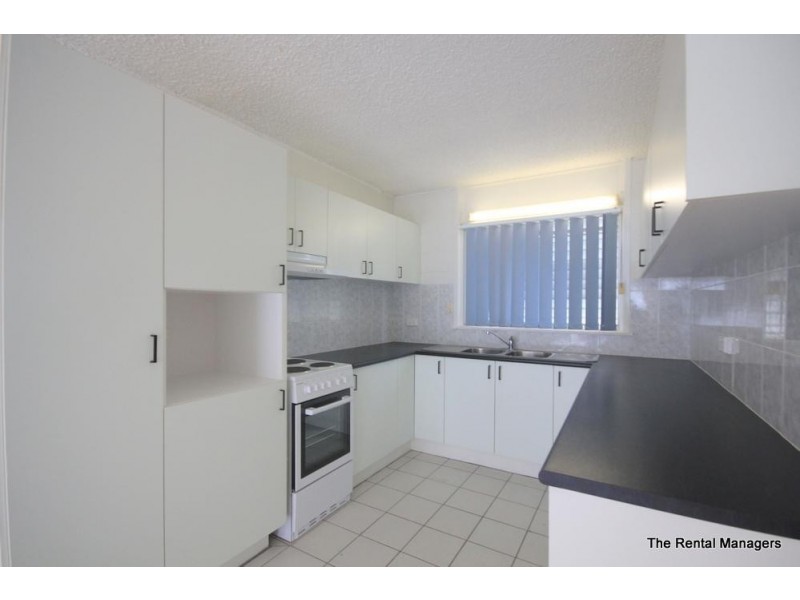 4/98 The Strand, North Ward QLD 4810