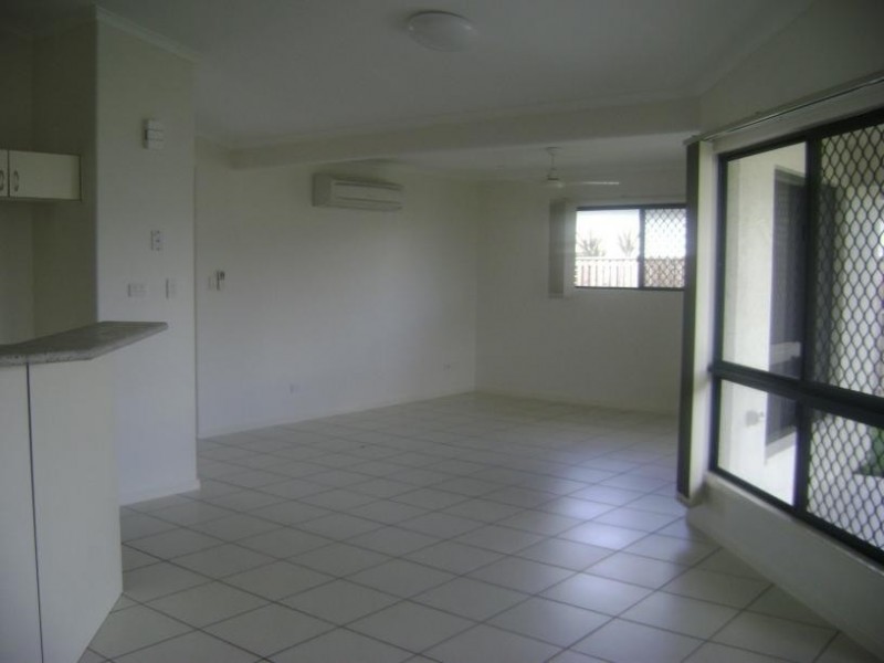 11 Anchorage Circuit, Bushland Beach QLD 4818