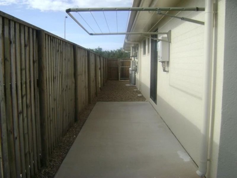 11 Anchorage Circuit, Bushland Beach QLD 4818
