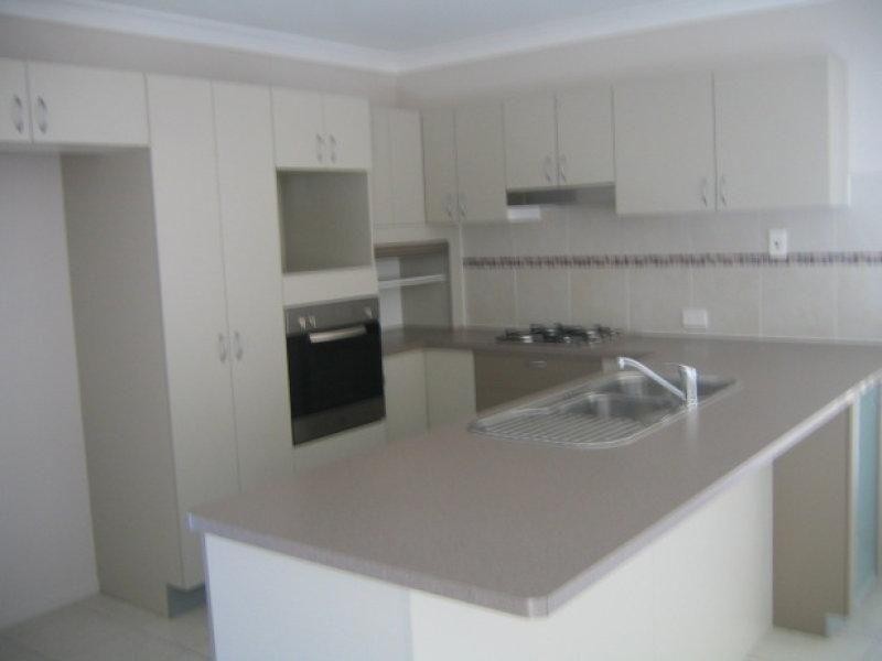 17 Tipperary Street, Burdell QLD 4818