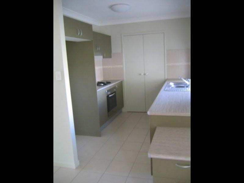 19 Tipperary Street, Burdell QLD 4818