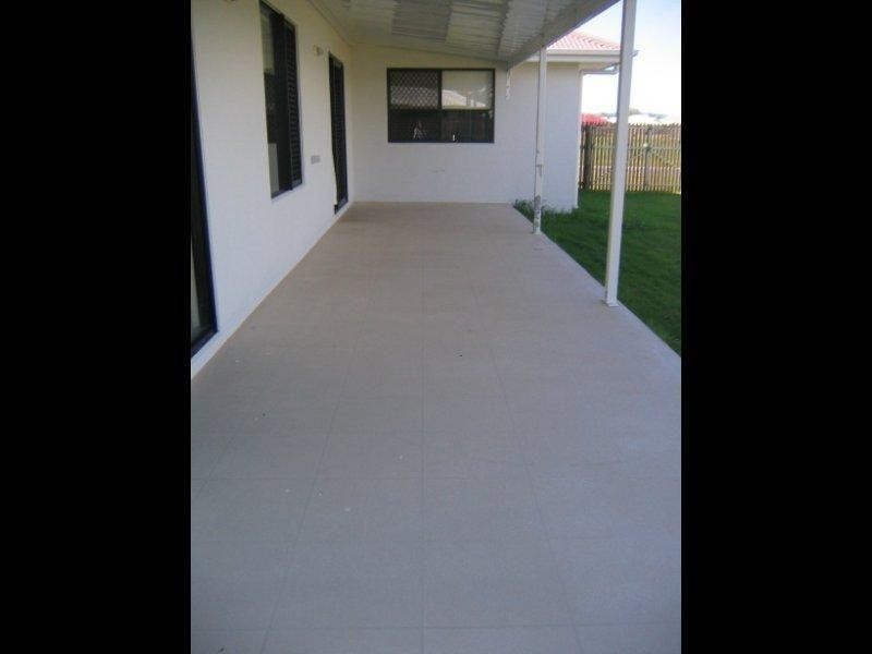 19 Tipperary Street, Burdell QLD 4818