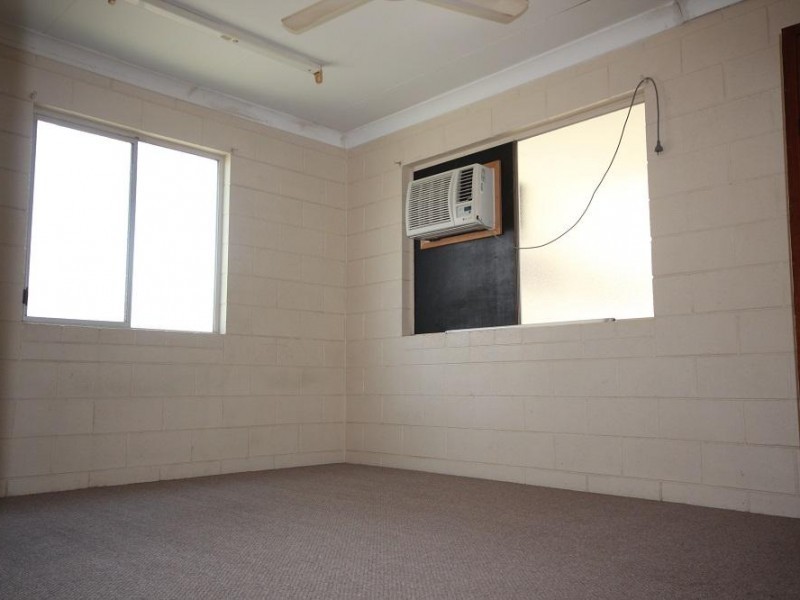 2/1077 Riverway Drive, Rasmussen QLD 4815