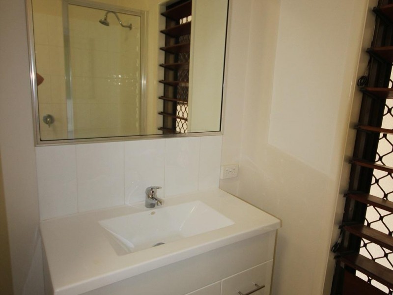 1/63 Hugh Street, West End QLD 4810