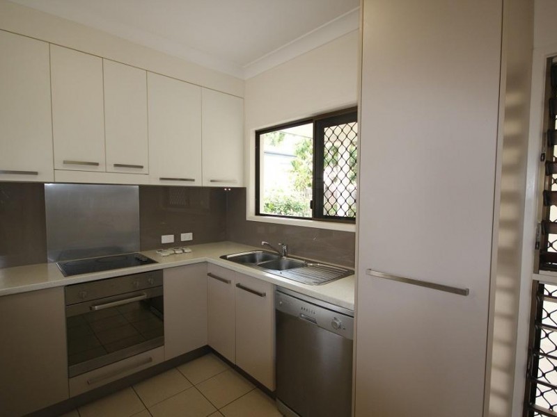 1/63 Hugh Street, West End QLD 4810