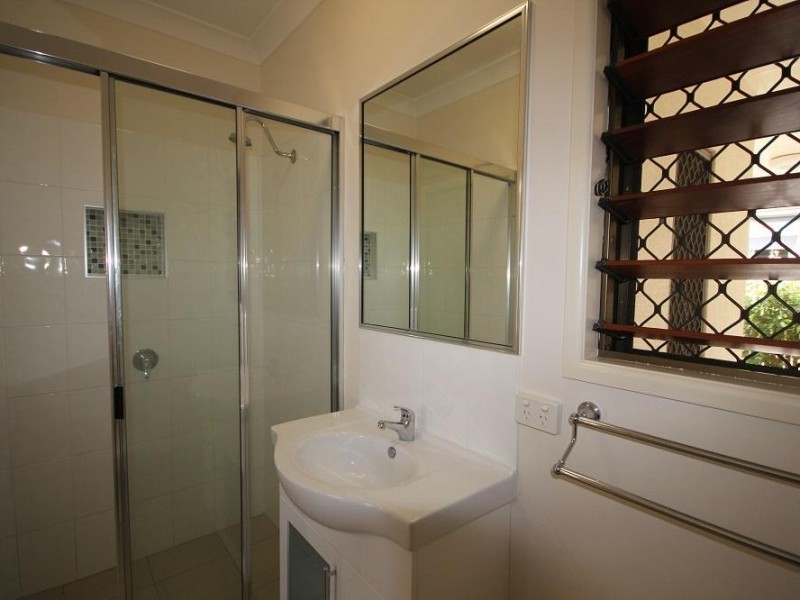 1/63 Hugh Street, West End QLD 4810