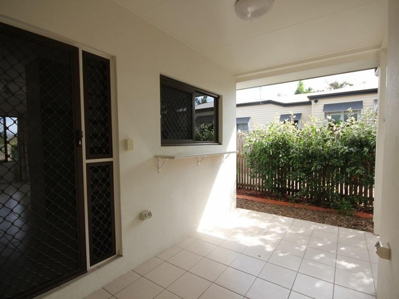 1/63 Hugh Street, West End QLD 4810