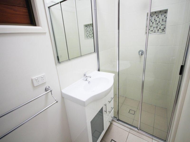 3/63 Hugh Street, West End QLD 4810