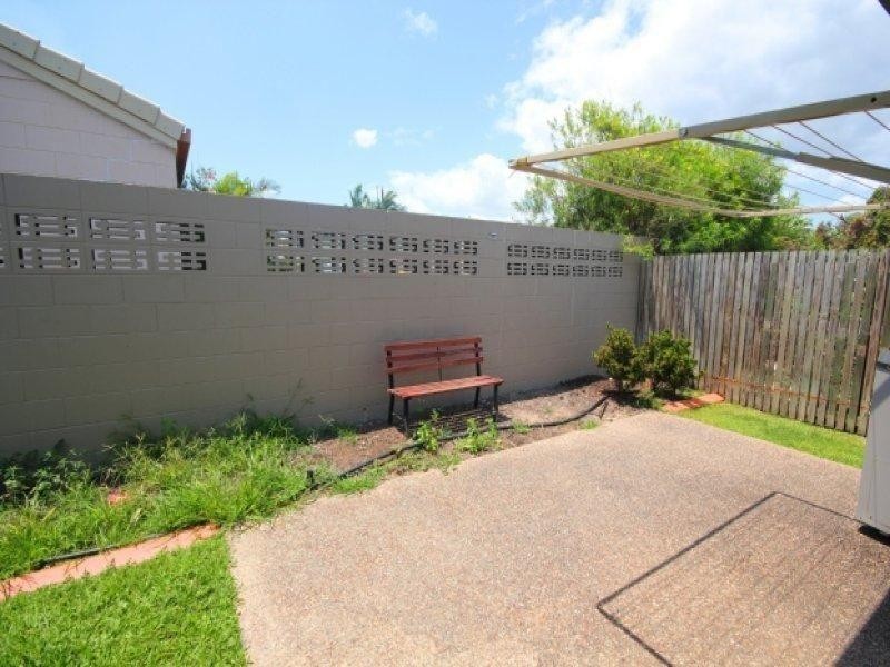 3/63 Hugh Street, West End QLD 4810