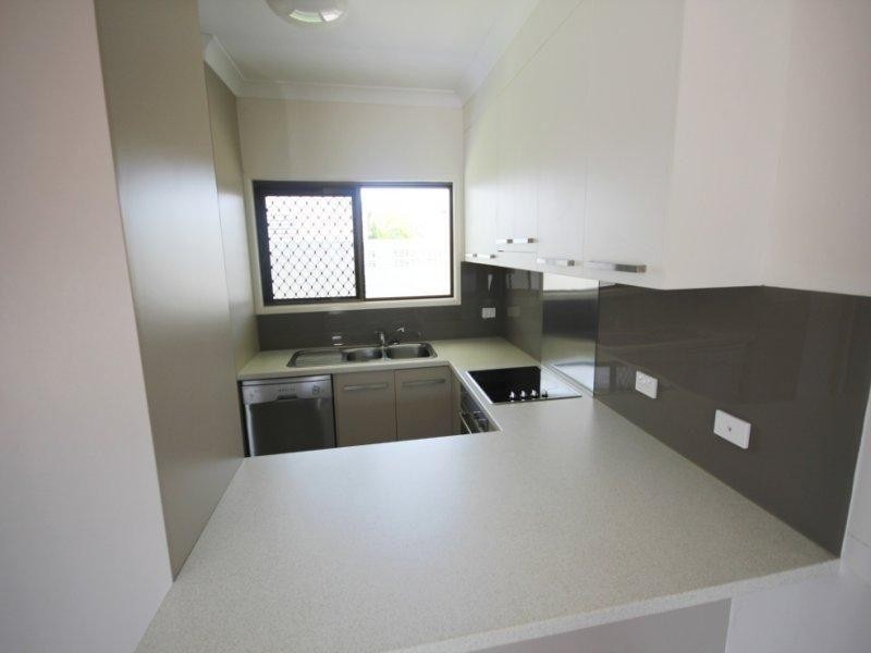 West End QLD 4810