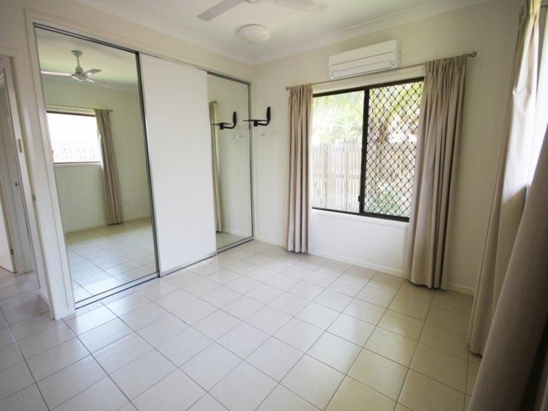 West End QLD 4810