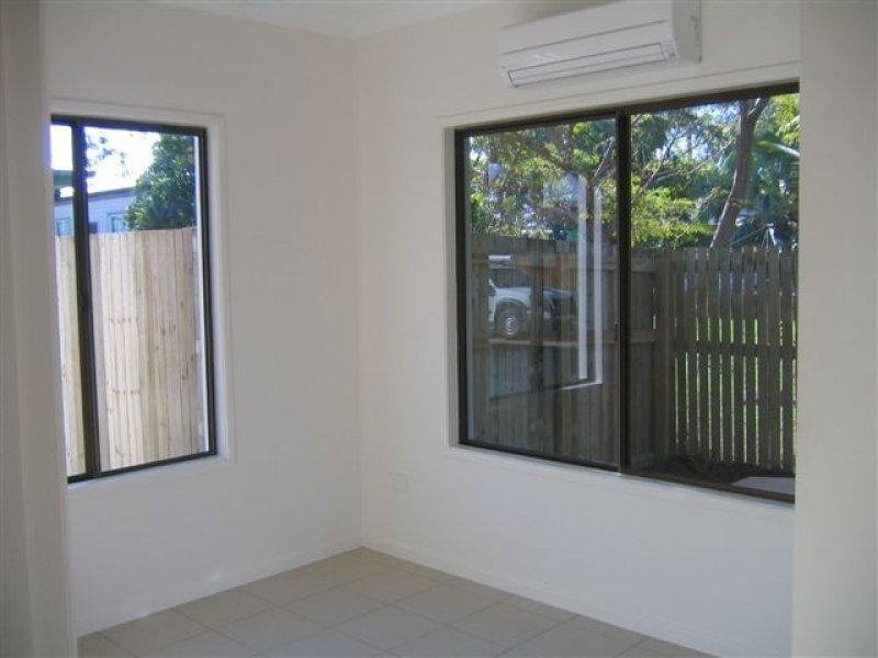 2/63 Hugh Street, West End QLD 4810