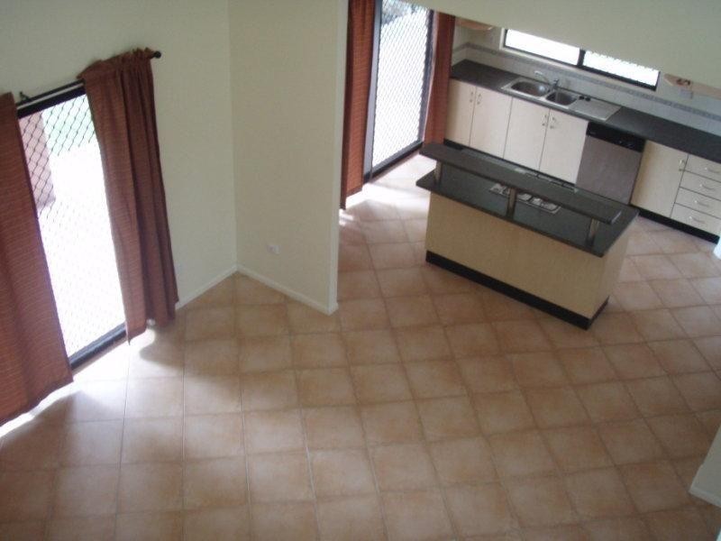 12 Marita Court, Bushland Beach QLD 4818