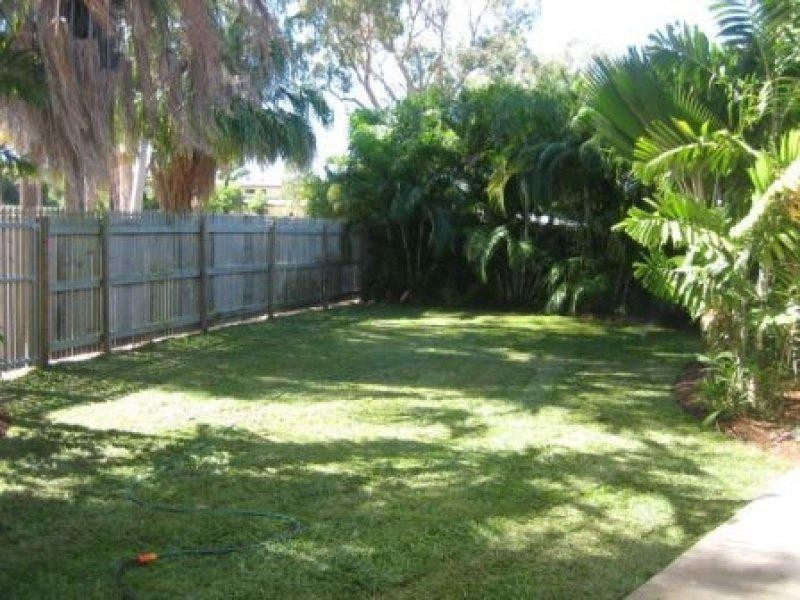 12 Marita Court, Bushland Beach QLD 4818