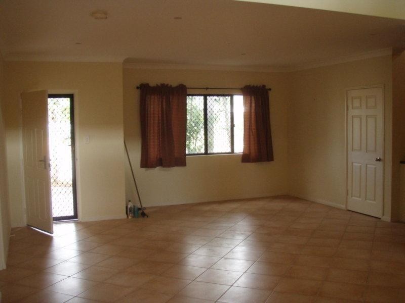 12 Marita Court, Bushland Beach QLD 4818