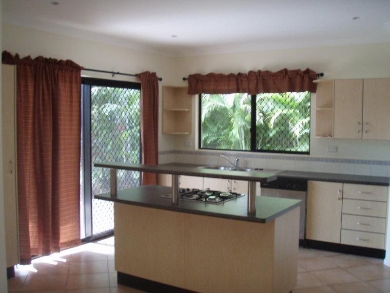 12 Marita Court, Bushland Beach QLD 4818