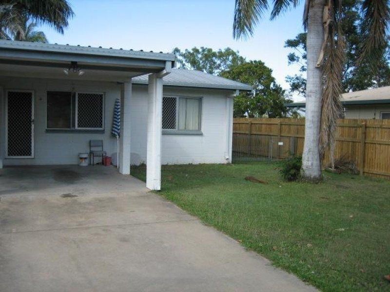 2/7 Maria Street, Rasmussen QLD 4815