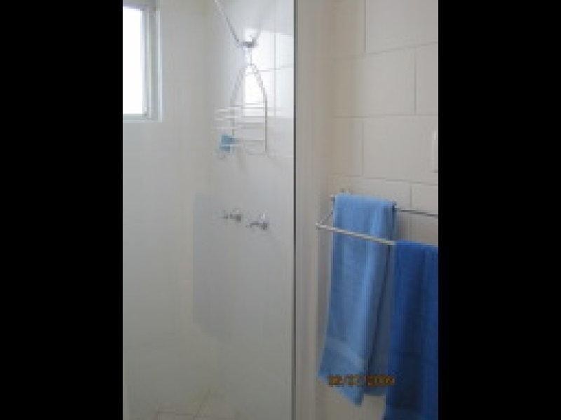 2/7 Maria Street, Rasmussen QLD 4815