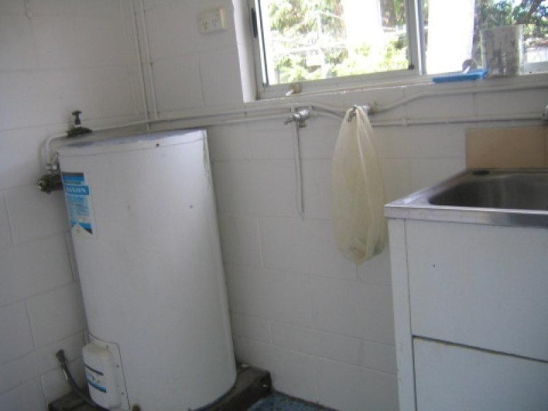 2/7 Maria Street, Rasmussen QLD 4815