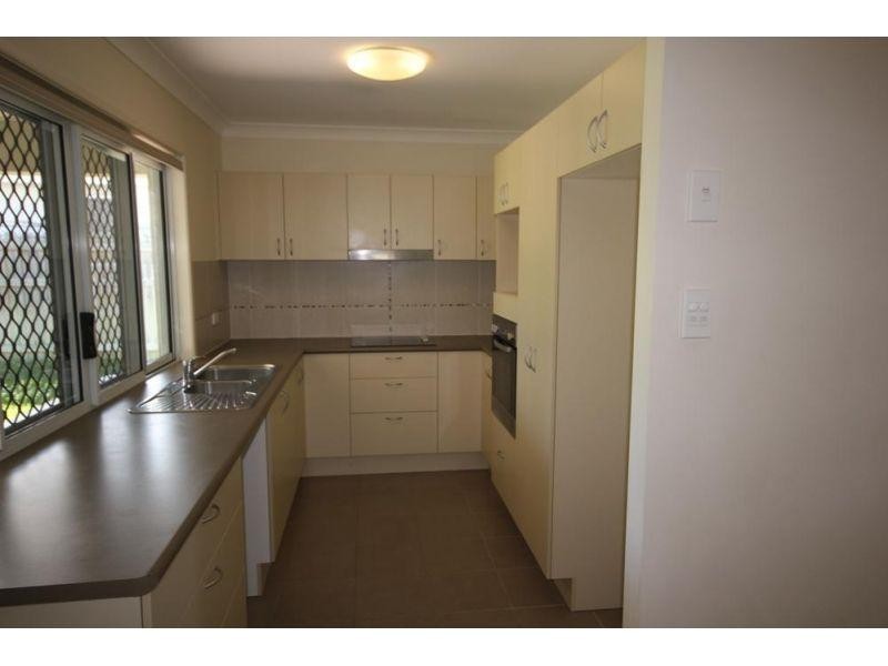 87 Franklin Drive, Mount Louisa QLD 4814