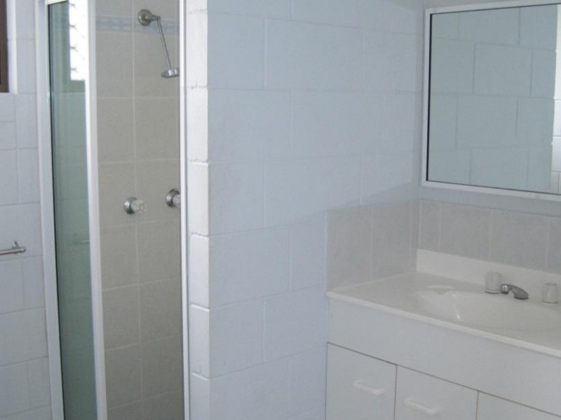 2/1 Calypso Court, Burdell QLD 4818