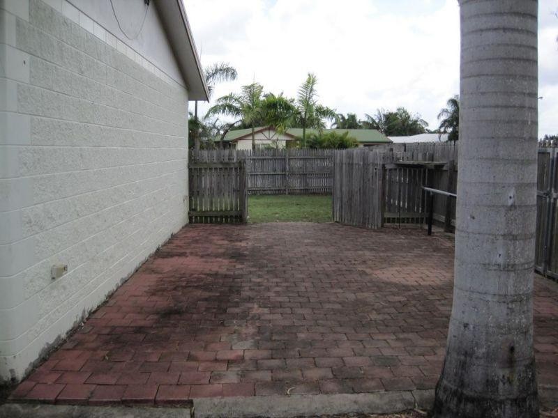 2/1 Calypso Court, Burdell QLD 4818