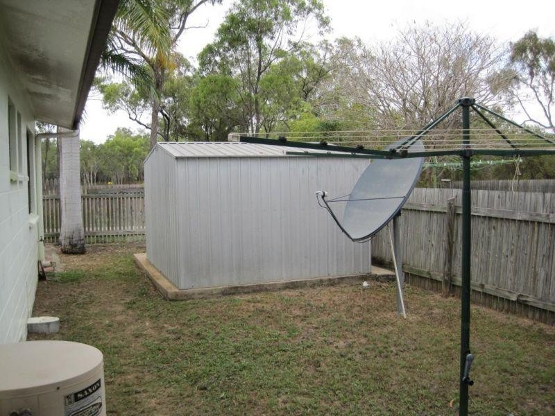 2/1 Calypso Court, Burdell QLD 4818