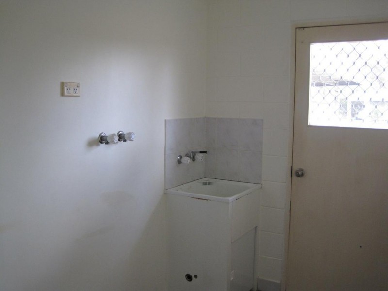 26 Chesney Road, Mount Low QLD 4818