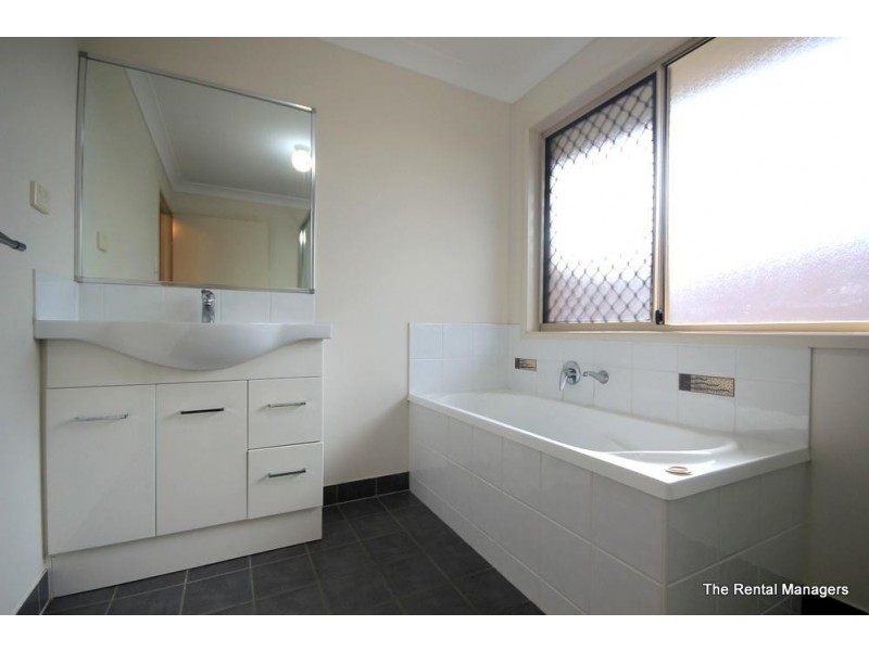 15 Chloe Court, Mount Louisa QLD 4814