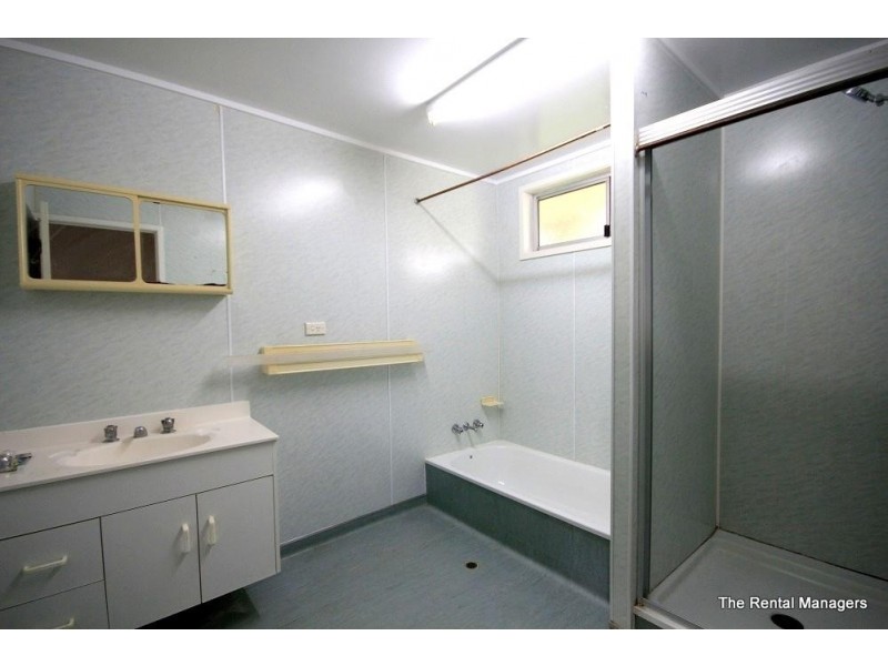 4 Prairie Street, Kirwan QLD 4817